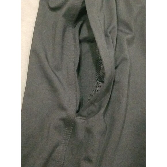 Under Armour Shorts Men Large Loose Red Black Elastic Waist Athletic Heat Gear - Picture 3 of 11